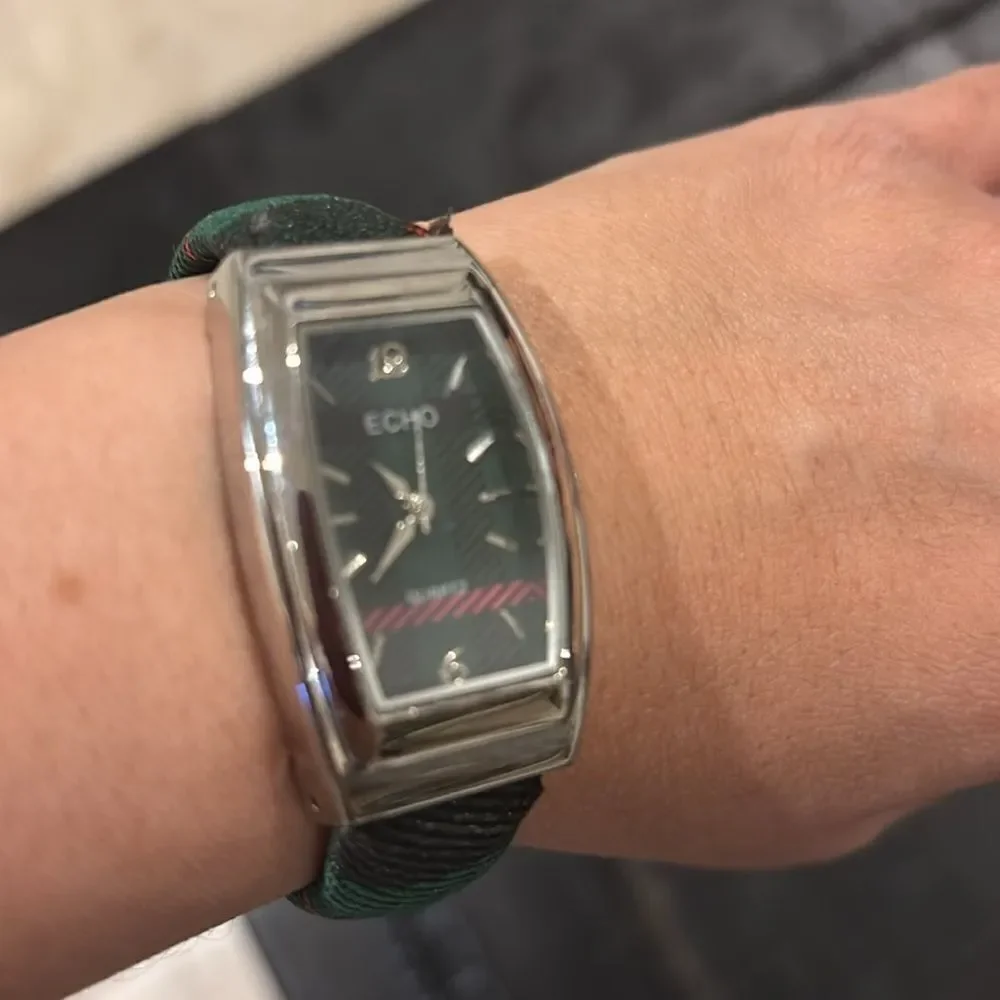 Echo Quartz Plaid Preppy Adjustable Hinged Bangle Watch WORKING